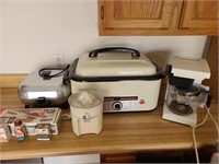 Roaster oven, Sunbeam fryer, Juicer, and more.
