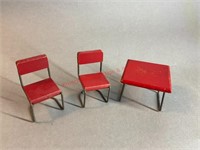 Rare Kage Table & Chairs