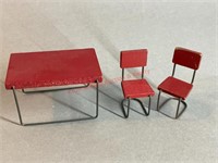 Rare Kage Table & Chairs
