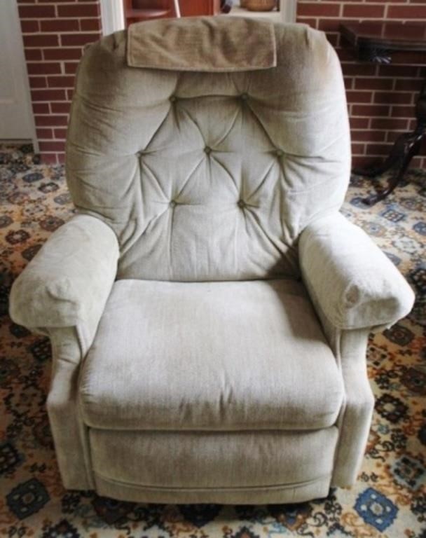 La-Z-Boy Rocker/Recliner - 38" x 32" x 40"