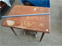 FOLD DOWN TABLE