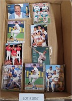 FLAT BOX OF BASEBALL TRADING CARDS