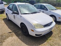 2006 White Ford Focus ZX4 S