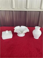 Fenton covered dish and ruffled bowl