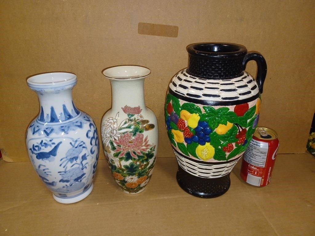 3 Vases