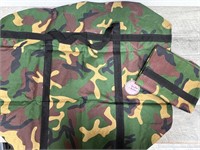 2 large camo 30 x 27 zipper storage tote bags