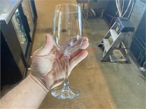 (12) WINE GLASSES