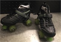 Preowned roller skates size 6