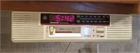 GE Spacemaker AM/FM radio with cassette player,