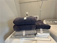 9PC ASSORTED TOWELS