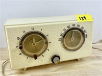 Vintage General Electric Clock Radio not tested