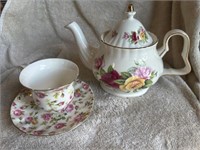 Grace Floral Porcelain Teapot