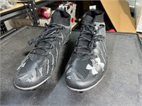 Under armor cleats, black, size 16, 3022654-001