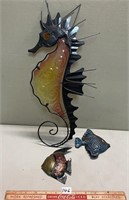 METAL/GLASS SEA HORSE AND FISH DECOR