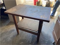 Great wooden workshop 4'x2' work table