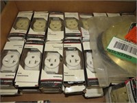 Flat of electric outlets, light bulbs Floor Box