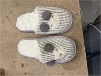 Komyufa Cute penguin Animal Home Slippers for Wome