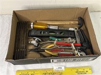 Hand Tools - Lot Hammer-  ETc.