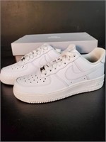 Women's Air Force 1 sz 5.5 NIB Shoes