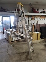 Werner - 8' Ft Foldable Ladder