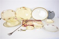 16 PIECE LOT OF ASSORTED CHINA