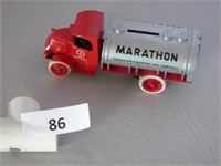 1926 Mack ERTL Co Marathon Oil truck Bank