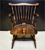 ANTIQUE WOOD CHAIR