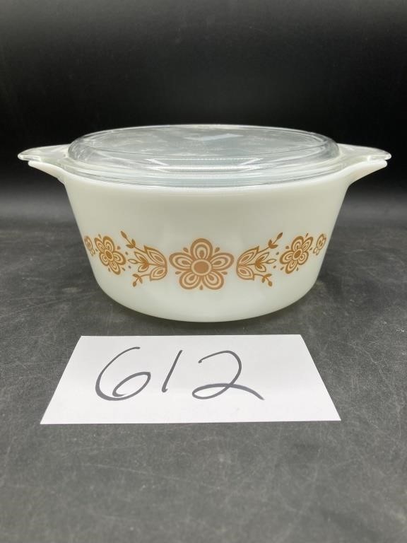 Vintage Pyrex Yellow Butterfly Gold 474 Casserole