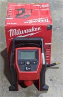 Milwaukee M12 Compact Inflator (2475-20)