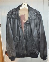 MEN'S LEATHER HUNT CLUB JACKET - SIZE 44T