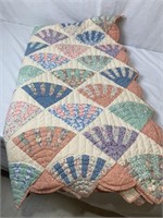 Fans "Arched Quilt"