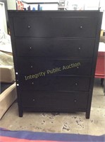 Five Drawer Chest Dresser $210 Retail *see pic