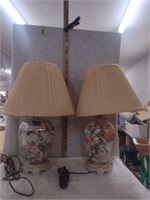 2 shell lamps with shades