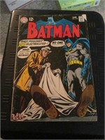 Vintage 1969 DC Batman No. 212 Comic Book