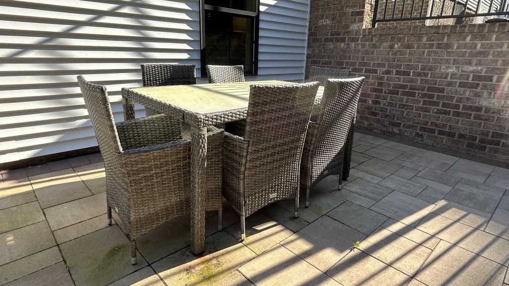 7PC OUTDOOR DINING TABLE AND CHAIRS