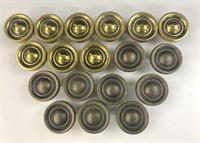 (18) Assorted finishes, cabinet/drawer knobs,