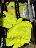 (4) Medium Safety Vest