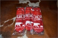 M/L NEW KIDS (target) snowflake/ polar bear socks