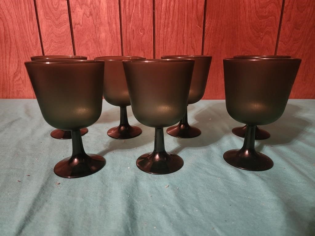 Black plastic Goblet cups 6" lot of 7