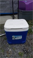 Igloo Ice Cube Cooler w/Wheels & Handle