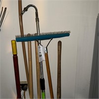 Misc yard tools, see description