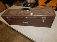 30" Tool Box w/ 2ct Saws in Lid