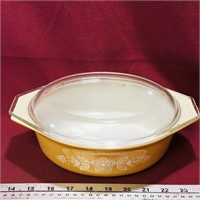 Pyrex Milk Glass Casserole Dish (Vintage)