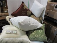 Nice lot of home decor throw pillows