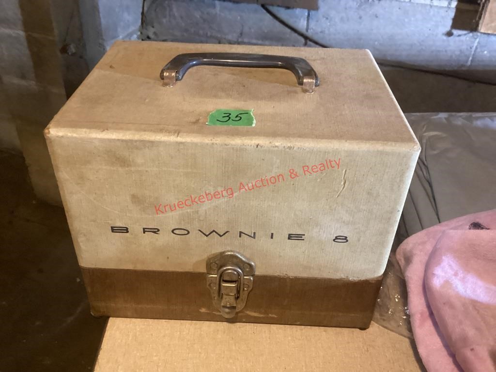 Brownie 8 Projector