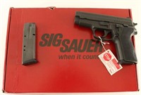 Sig Sauer P229 .40 S&W SN: AL57114