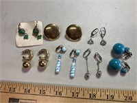 7 sets vintage earrings