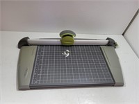 Swingline SmartCut Paper Cutter