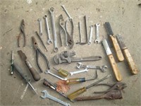 hand tools, pliers, knives