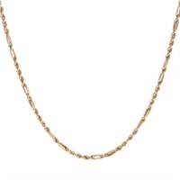A Lady's Elegant Figaro Chain in 14K Gold